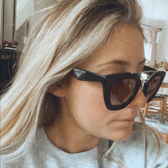 Prada sunglasses - Picture 5 of 5